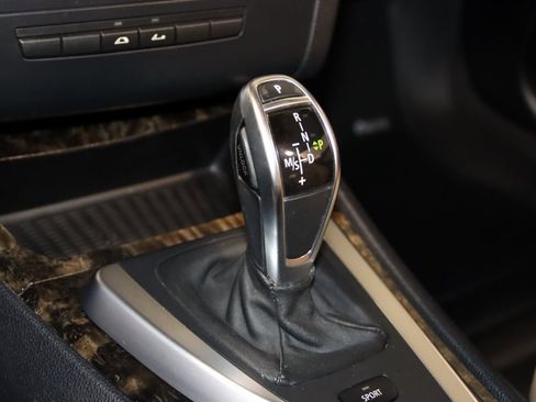 Used 2012 BMW 135i Convertible image 45