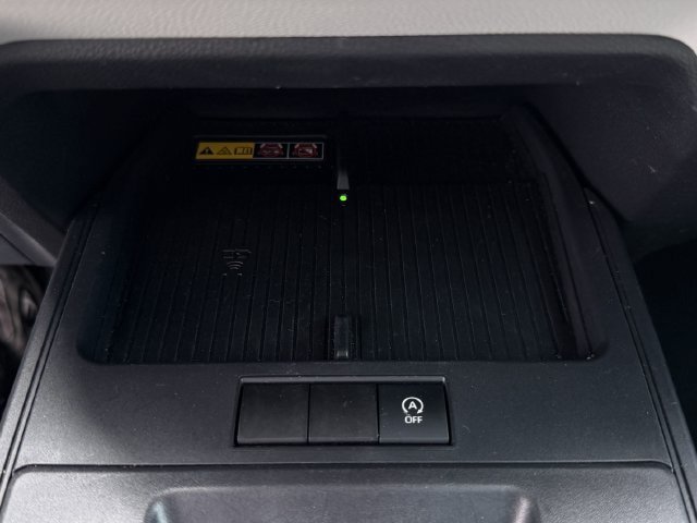 Used 2026 Toyota Corolla Cross LE w/ Moonroof Package FWD image 17