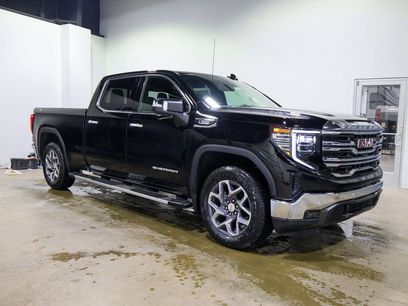 New 2026 GMC Sierra 1500 SLT w/ SLT Premium Plus Package