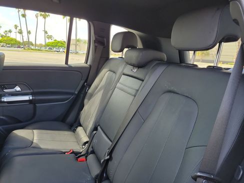 Certified 2022 Mercedes-Benz GLB 250 image 11