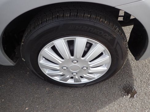 Used 2010 Chevrolet Aveo LT image 20