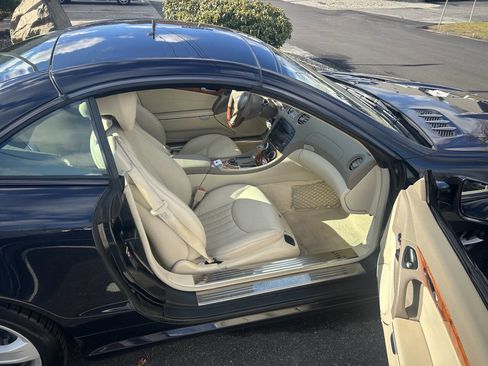 Used 2009 Mercedes-Benz SL 550 image 12