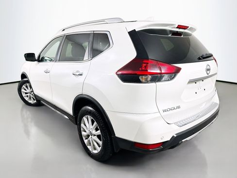 Used 2019 Nissan Rogue SV image 5