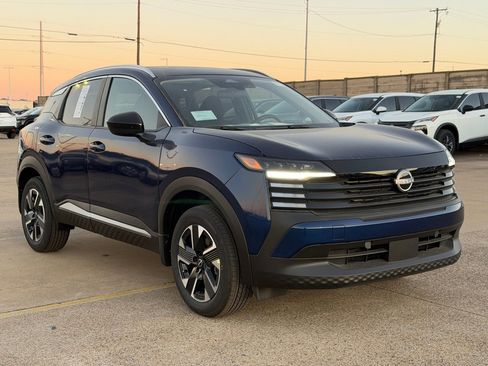 New 2026 Nissan Kicks SV image 4