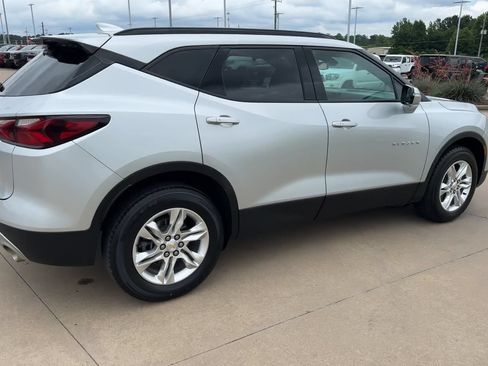 Used 2022 Chevrolet Blazer LT FWD image 9