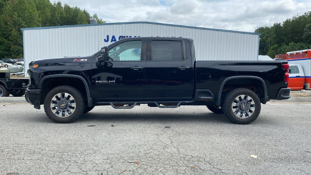 Used 2024 Chevrolet Silverado 2500 Custom w/ Custom Value Package AWD/4WD image 8
