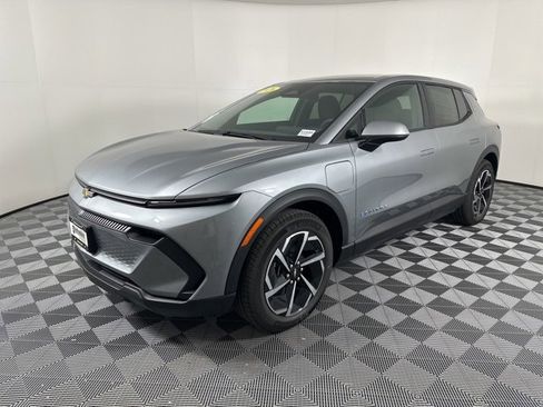 New 2026 Chevrolet Equinox EV LT image 5