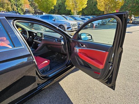 Certified 2025 Genesis G70 3.3T Advanced image 28