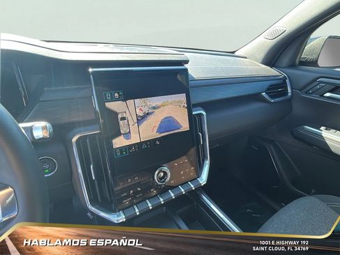 Used 2025 GMC Acadia Elevation image 21