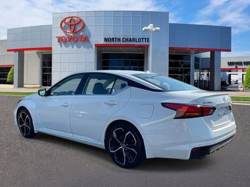 Used 2024 Nissan Altima 2.5 SR FWD image 6