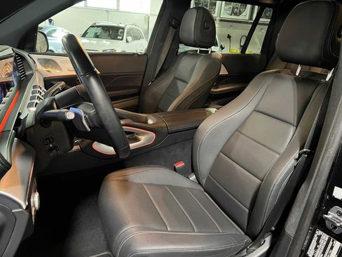 Used 2025 Mercedes-Benz GLS 450 4MATIC image 25