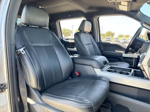Used 2022 Ford F350 Lariat w/ Black Appearance Package AWD/4WD image 24
