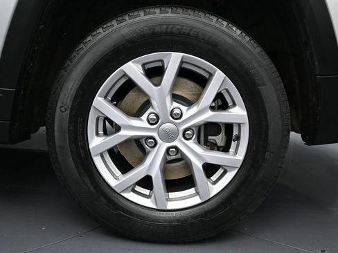 Used 2021 Jeep Grand Cherokee L Limited image 11