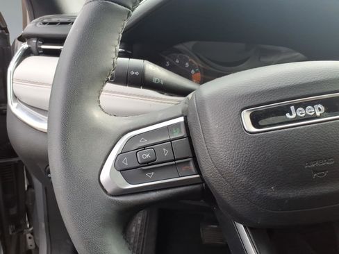 Used 2023 Jeep Compass Limited w/ Sun and Sound Group AWD/4WD image 14