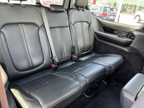 Used 2022 Jeep Grand Wagoneer Series I AWD/4WD image 6