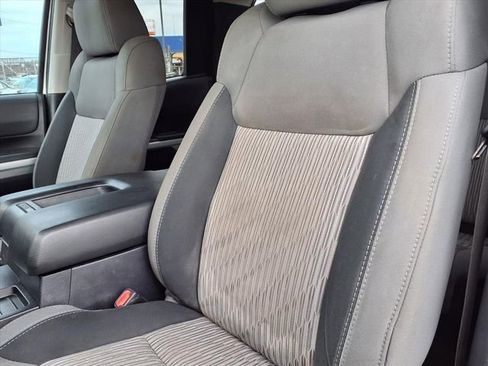 Used 2017 Toyota Tundra SR5 w/ SR5 Upgrade Package image 7
