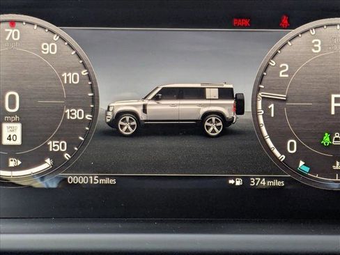 New 2025 Land Rover Defender 110 X-Dynamic SE image 11