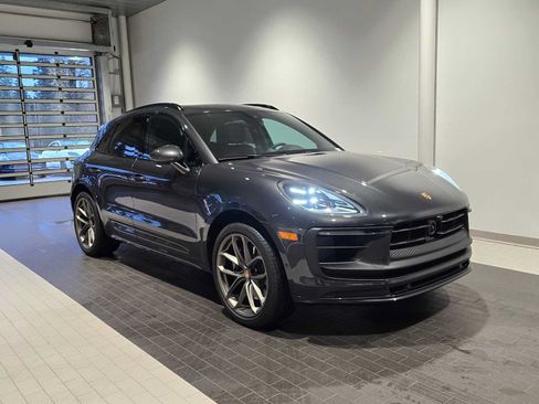 Used 2026 Porsche Macan GTS AWD/4WD image 9
