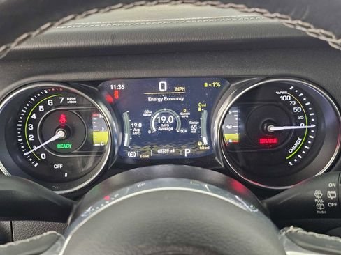 Used 2021 Jeep Wrangler Unlimited Sahara w/ Safety Group image 23