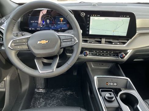 New 2026 Chevrolet Equinox LT w/ Convenience Package II image 12