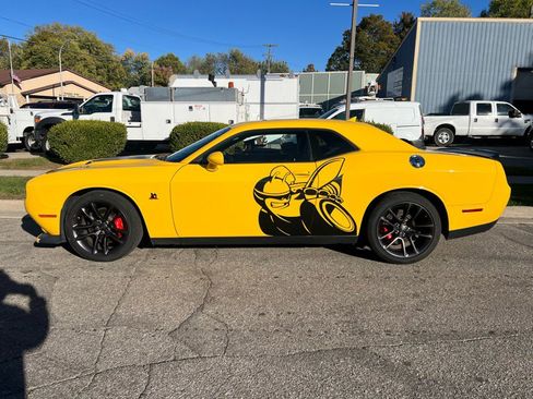 Used 2018 Dodge Challenger R/T Scat Pack w/ Driver Convenience Group image 5