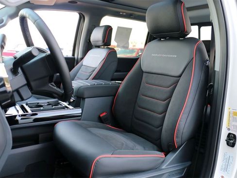 New 2026 Ford F250 Lariat w/ Black Appearance Package image 21