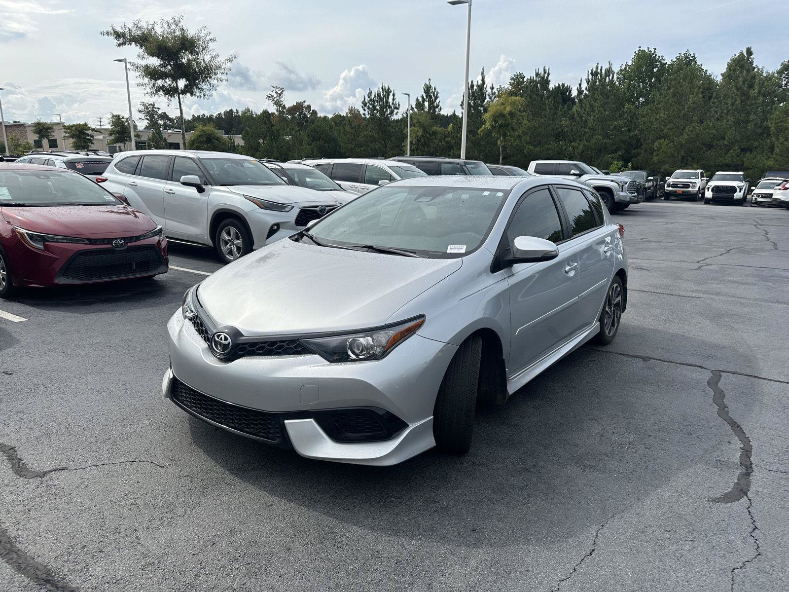 Used 2017 Toyota Corolla iM FWD image 2