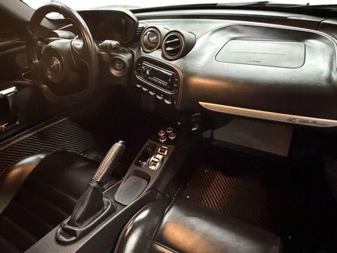 Used 2018 Alfa Romeo 4C Spider w/ Convenience Group - Spider image 10