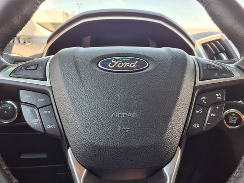 Used 2015 Ford Edge SEL w/ Equipment Group 201A AWD/4WD image 19