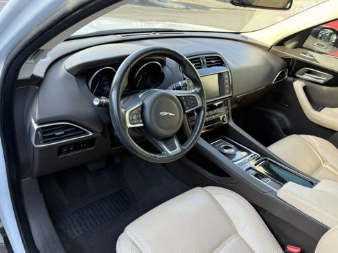 Used 2018 Jaguar F-PACE Prestige image 6