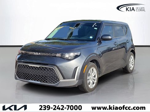 Certified 2024 Kia Soul LX FWD image 3