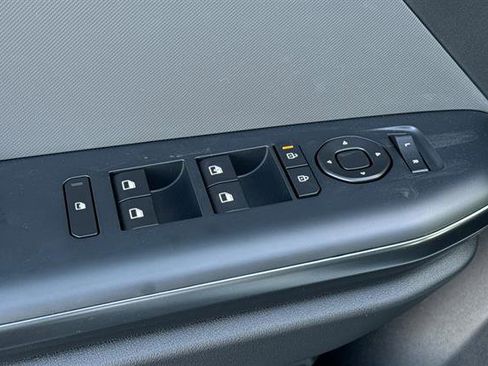 New 2025 Kia K4 LXS image 12