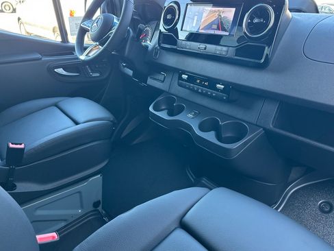 New 2026 Mercedes-Benz Sprinter 2500 image 17