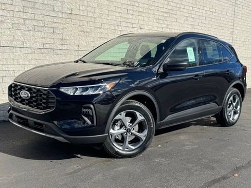 New 2026 Ford Escape ST-Line w/ Tech Pack #1 image 2