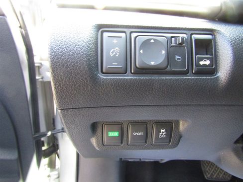 Used 2015 Nissan Sentra S FWD image 24