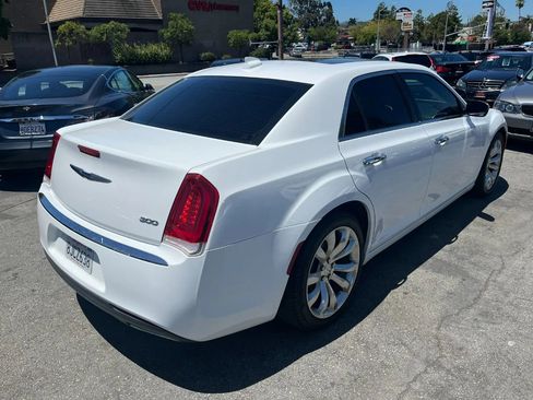 Used 2019 Chrysler 300 Limited image 7
