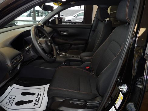 Used 2023 Honda HR-V Sport image 25