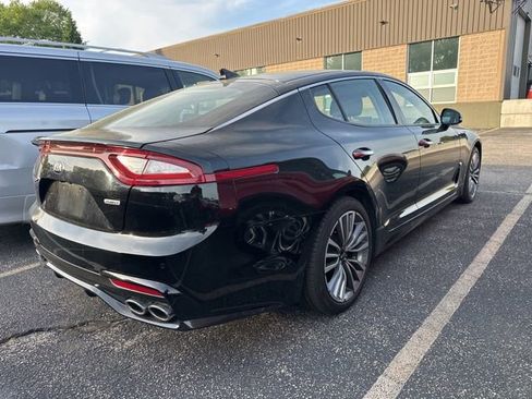 Used 2018 Kia Stinger Premium AWD/4WD image 5