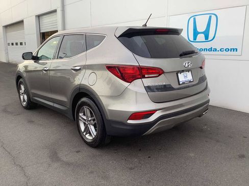 Used 2018 Hyundai Santa Fe Sport FWD image 4