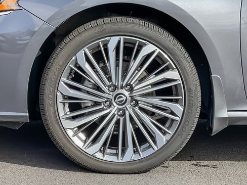 Used 2024 Nissan Altima 2.5 SL image 38