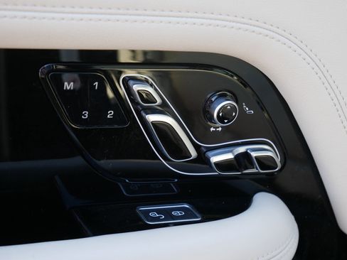 Used 2019 Land Rover Range Rover Long Wheelbase Supercharged image 20