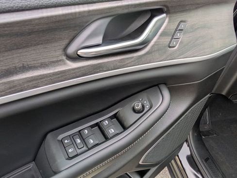New 2026 Jeep Grand Cherokee Limited w/ Luxury Tech Group II AWD/4WD image 11