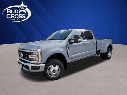 New 2026 Ford F350 Lariat w/ FX4 Off-Road Package image 1