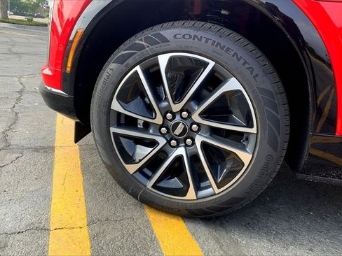 New 2026 Cadillac Optiq Sport 1 image 13