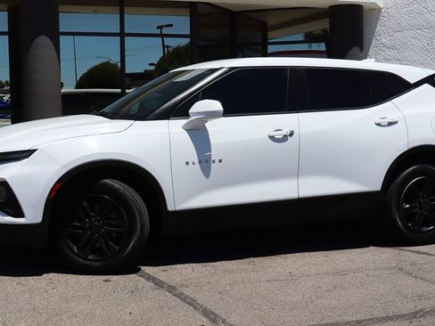 Used 2021 Chevrolet Blazer LT FWD image 4