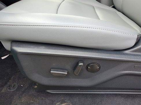 New 2025 Ford F150 Lightning Flash image 7