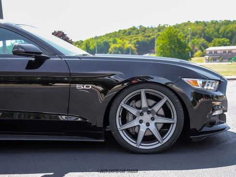 Used 2017 Ford Mustang GT image 11
