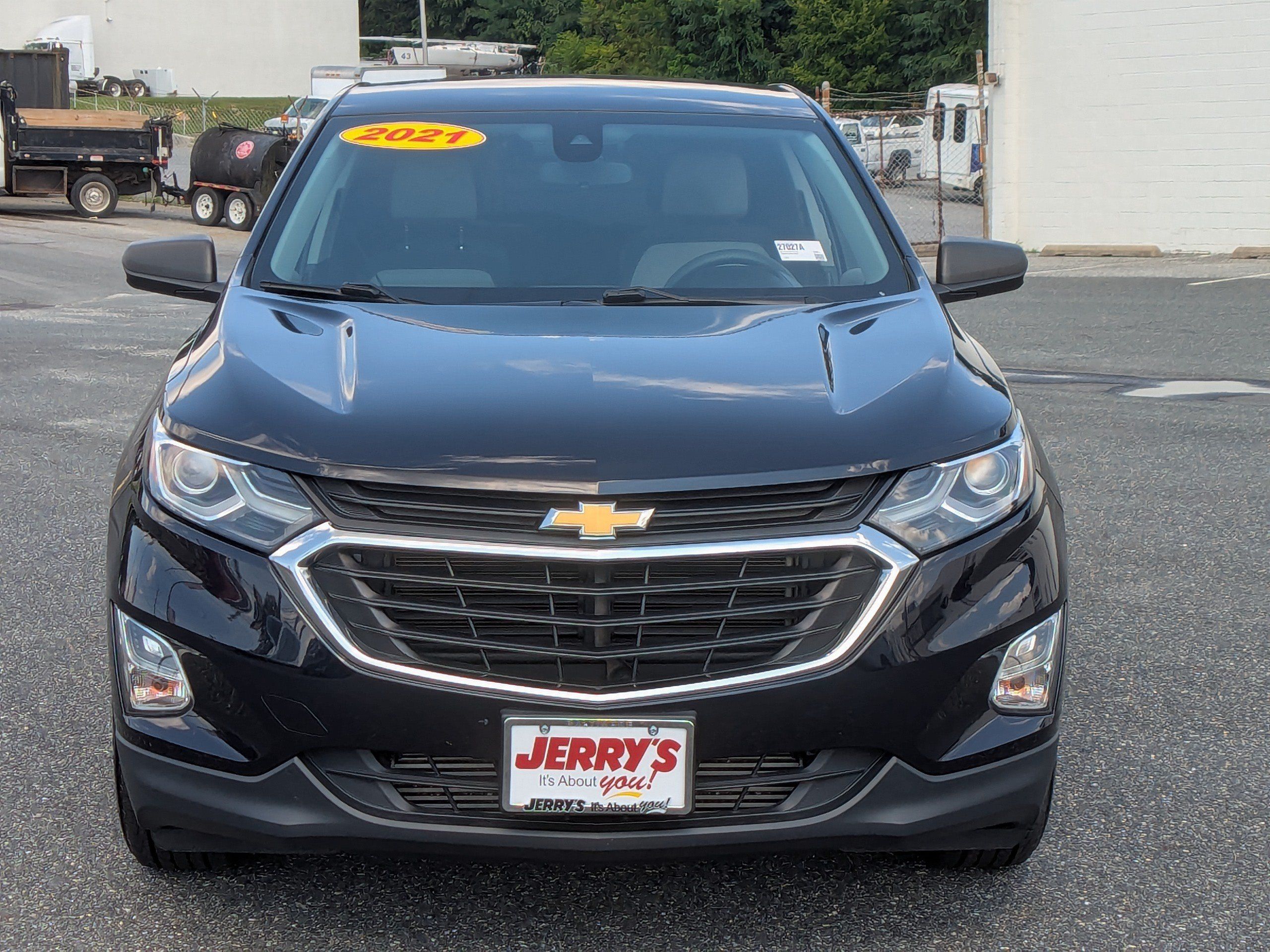 Certified 2021 Chevrolet Equinox LS FWD image 2