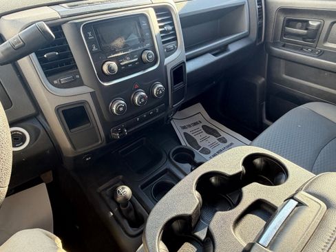 Used 2017 RAM 2500 Tradesman w/ Chrome Appearance Group image 7