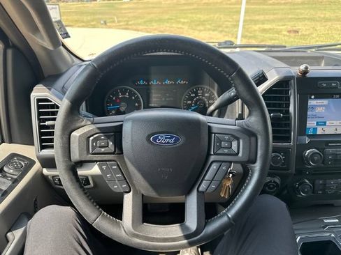 Used 2017 Ford F150 XLT w/ Equipment Group 302A Luxury AWD/4WD image 12